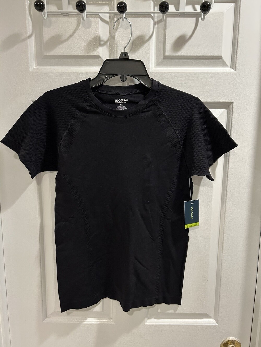 BWT Tek Gear Women’s Tshirt - Seamless Stretch Sz XL $26 - Mineral Black